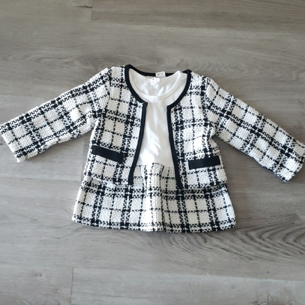 NWOT Baby Girls plaid jacket and skirt set  90
